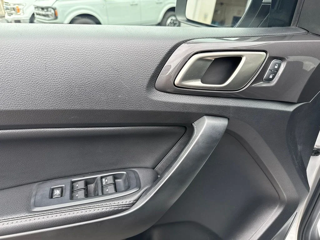 Certified Used 2019 Ingot Silver Ford Lariat image 12