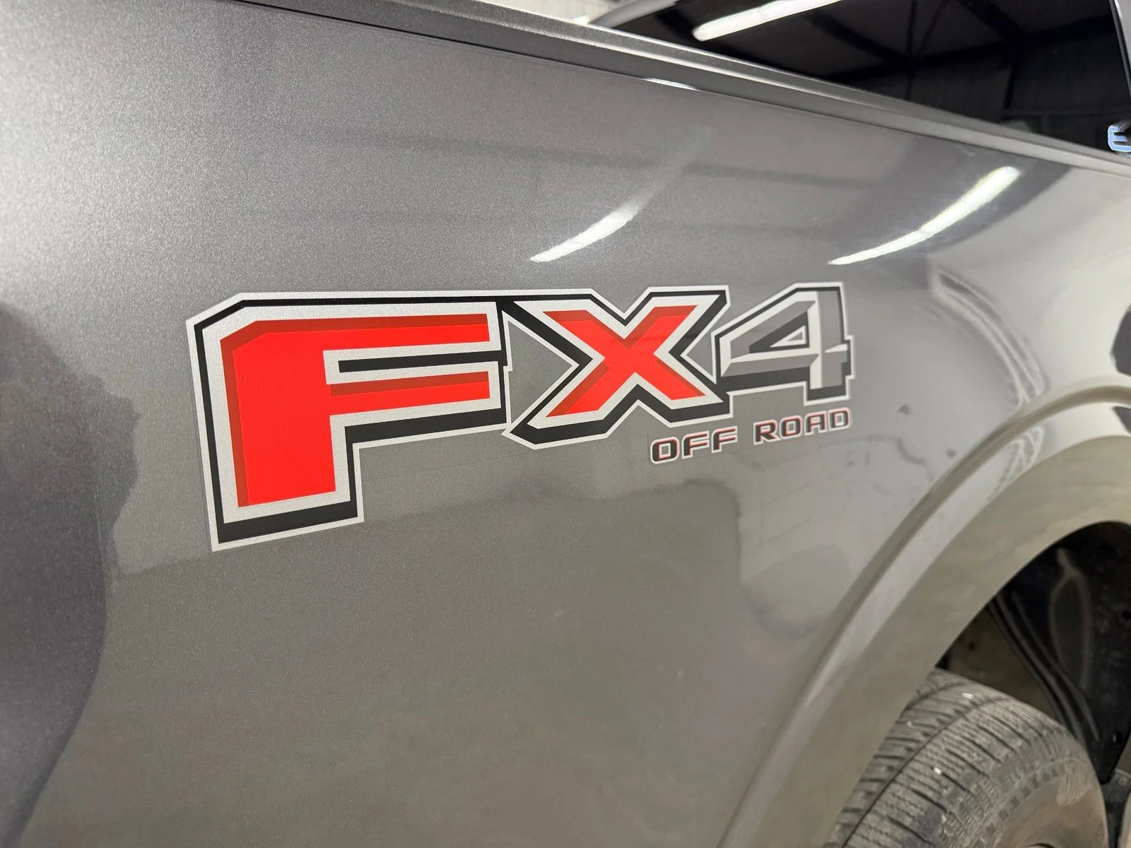 Used 2022 Gray Ford XLT image 6