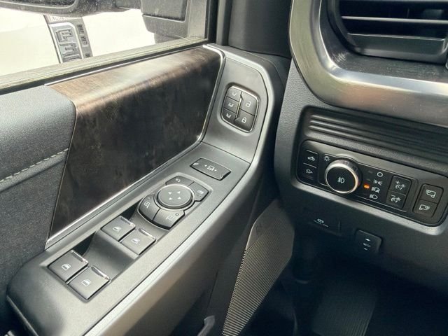 New 2026 Agate Black Metallic Ford F-350® Lariat® image 25