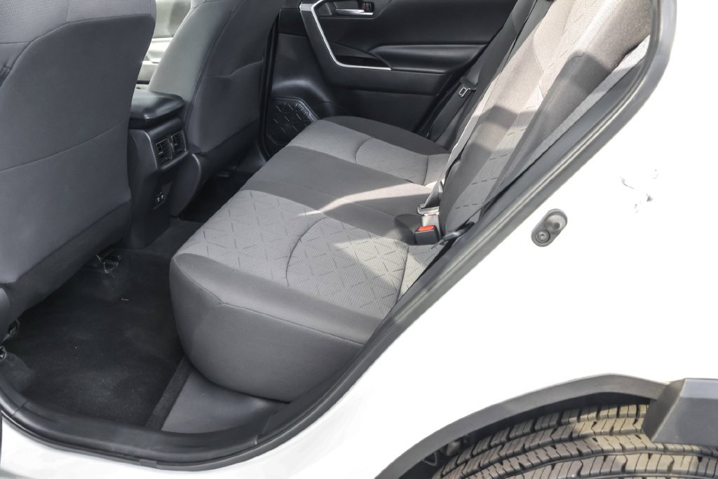 Used 2020 White Toyota XLE image 29