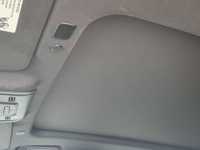 2024 Chevrolet Suburban Premier - Photo 25