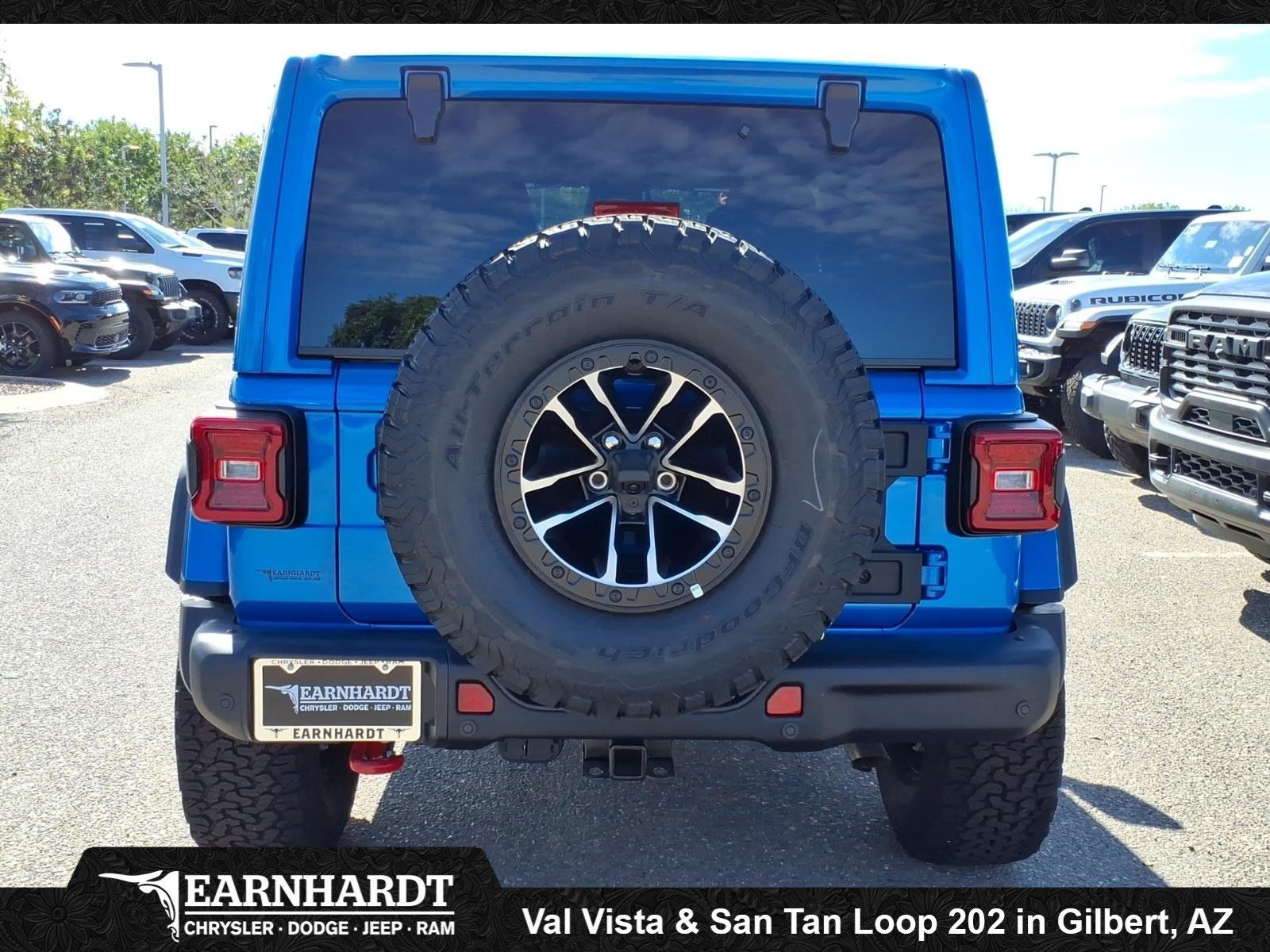 New 2027 Hydro Blue Pearl-Coat Paint Jeep Rubicon X image 4