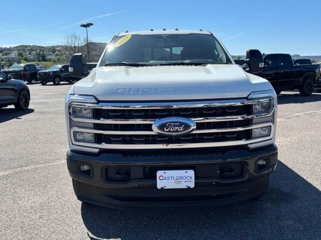 Used 2025  Ford XL image 9