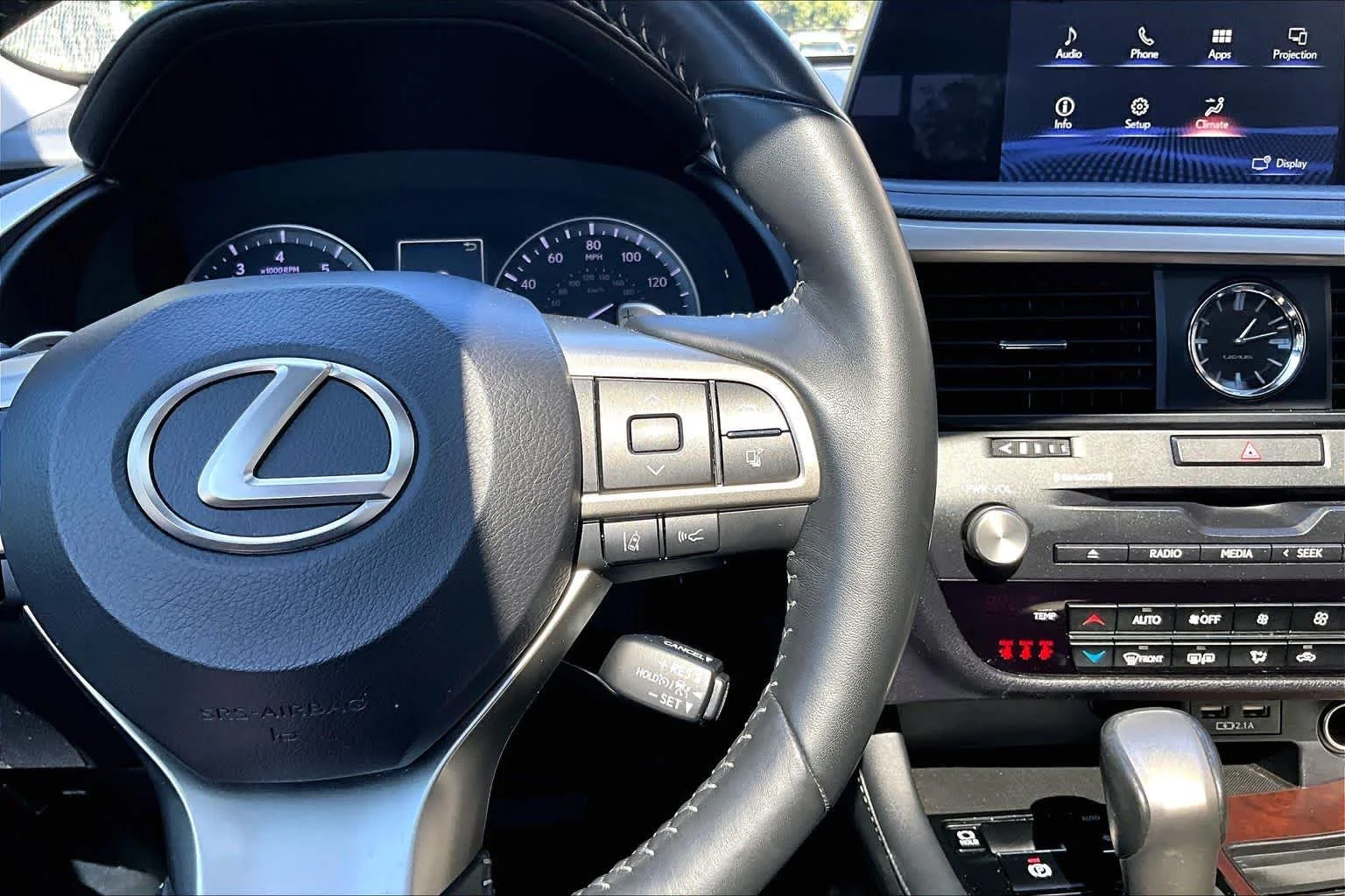 Used 2020 Atomic Silver Lexus  image 49