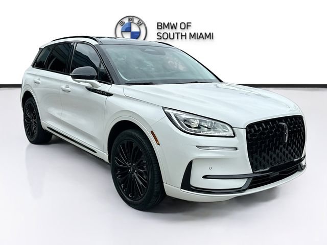 Used 2023 White Lincoln Reserve image 1