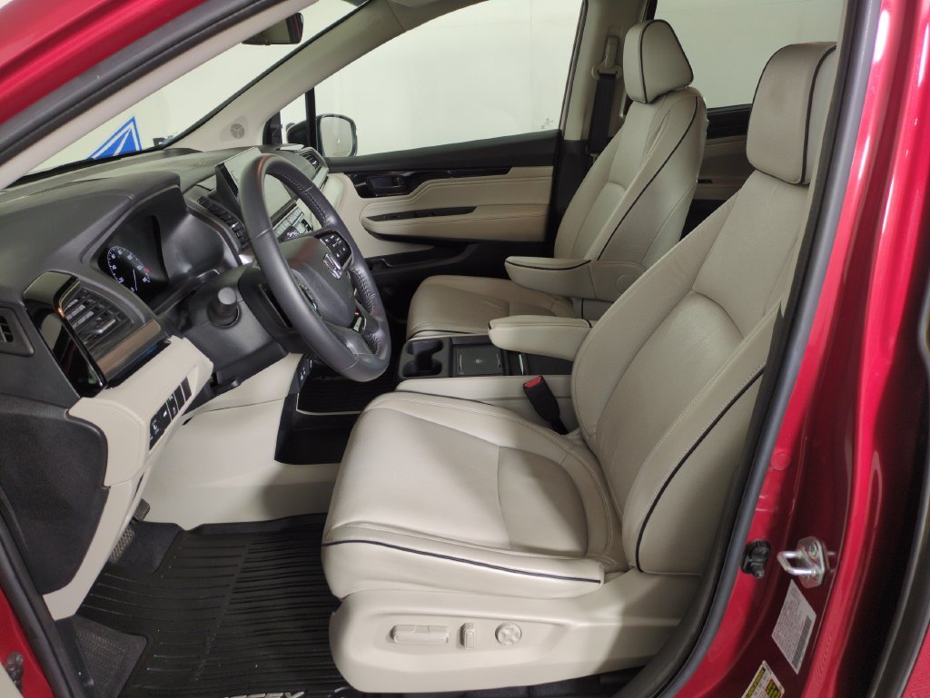 2025 Honda Odyssey Touring - Photo 14