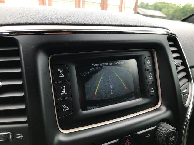 Used 2017 True Blue Pearlcoat Jeep Laredo image 19