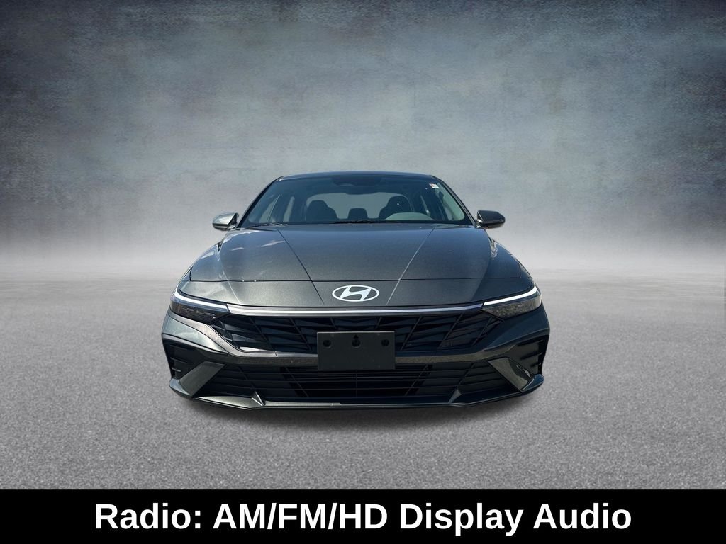 Used 2026 Amazon Gray Hyundai SE image 7