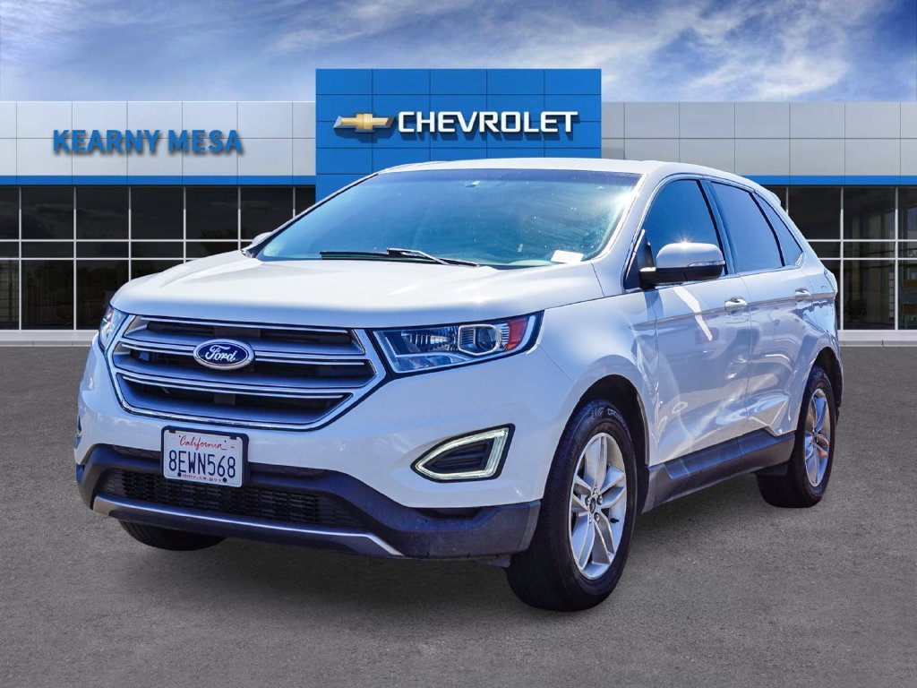 Used 2018 White Ford SEL image 3