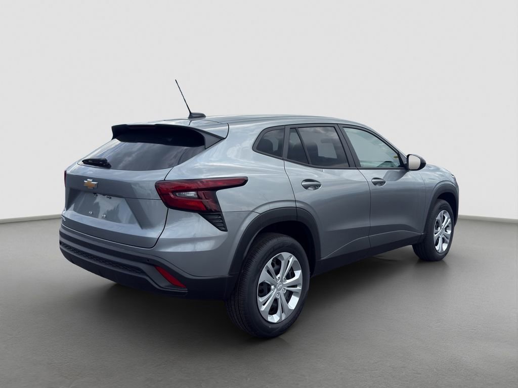 2026 Chevrolet Trax LS - Photo 6