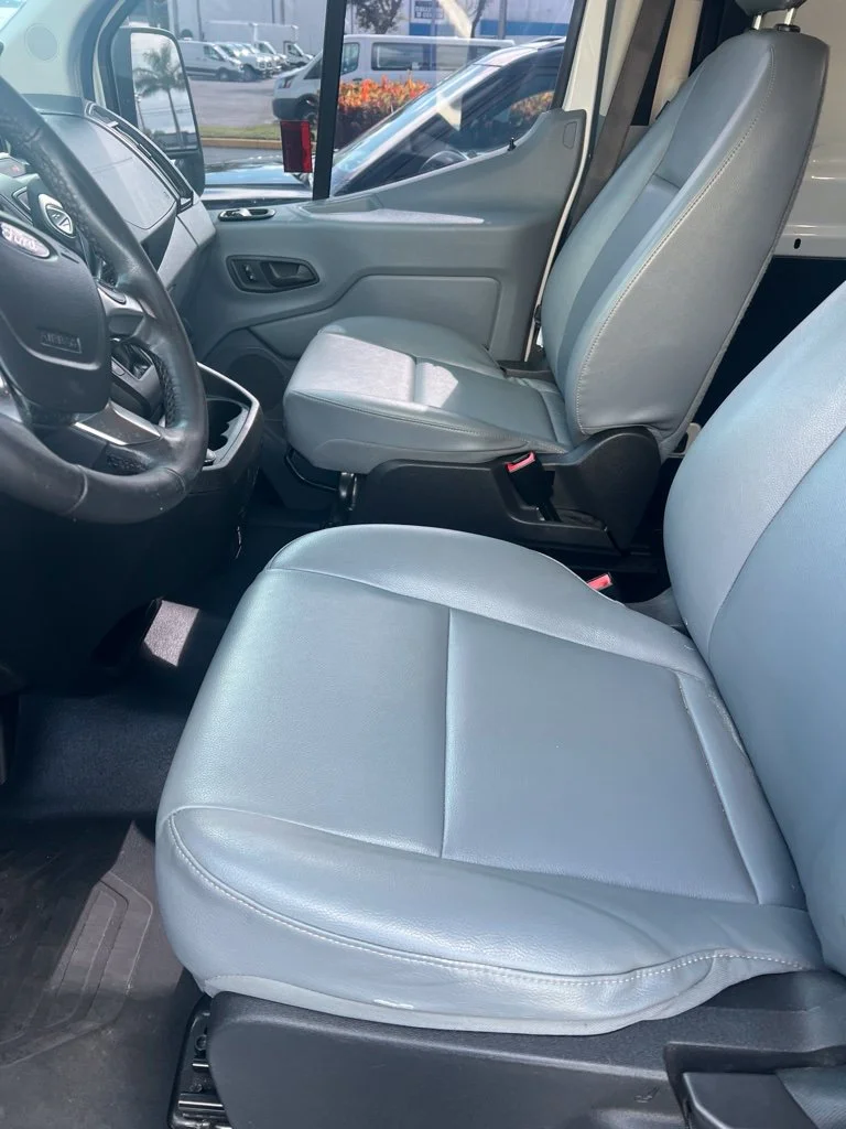 Used 2019 Oxford White Ford Base image 2