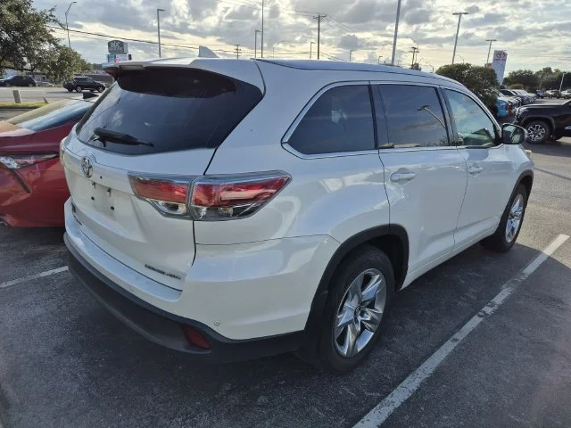 Used 2016 Blizzard Pearl Toyota Limited Platinum V6 image 3