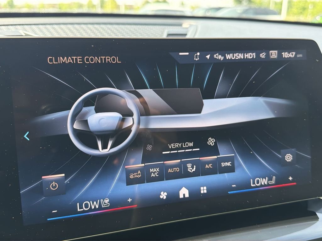 Used 2025 Silver BMW xDrive28i image 17