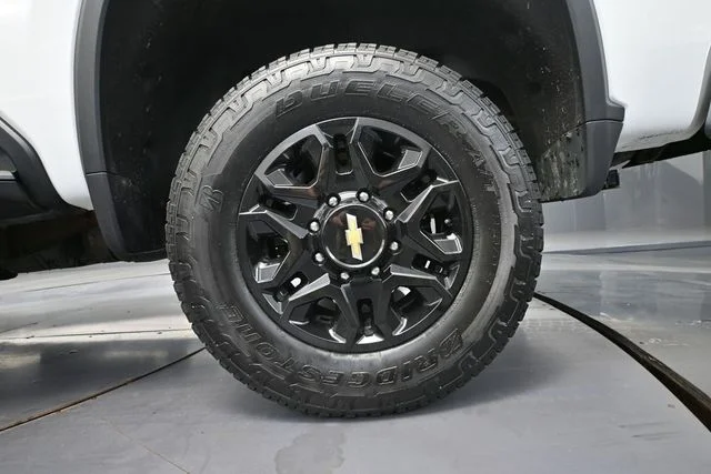 2022 Chevrolet Silverado 2500HD LTZ - Photo 10
