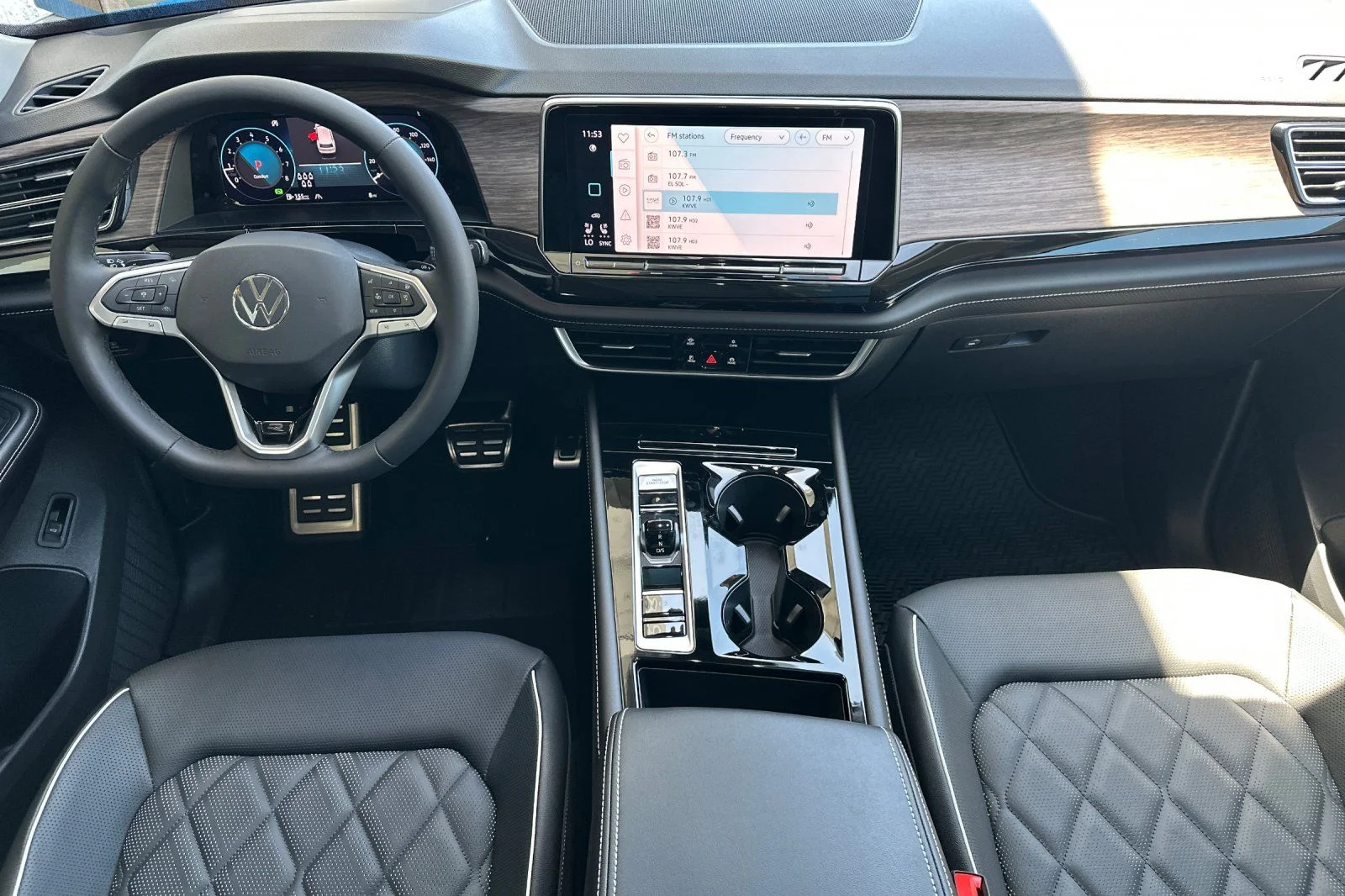 New 2026 White Volkswagen 2.0T SEL Premium R-Line image 11