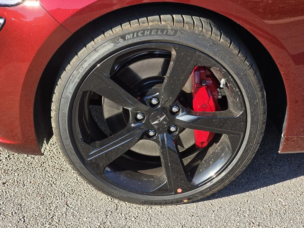 New 2026 Red Genesis 3.3T Sport Prestige image 5