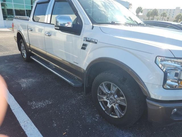 Used 2015  Ford Lariat image 5