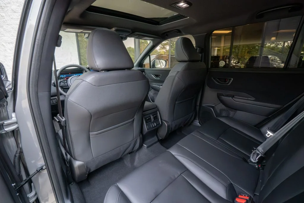 New 2026 RIVER ROCK PEARL Subaru Premium image 17