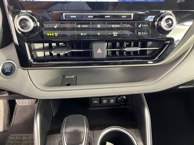 2021 Toyota Highlander Limited - Photo 27