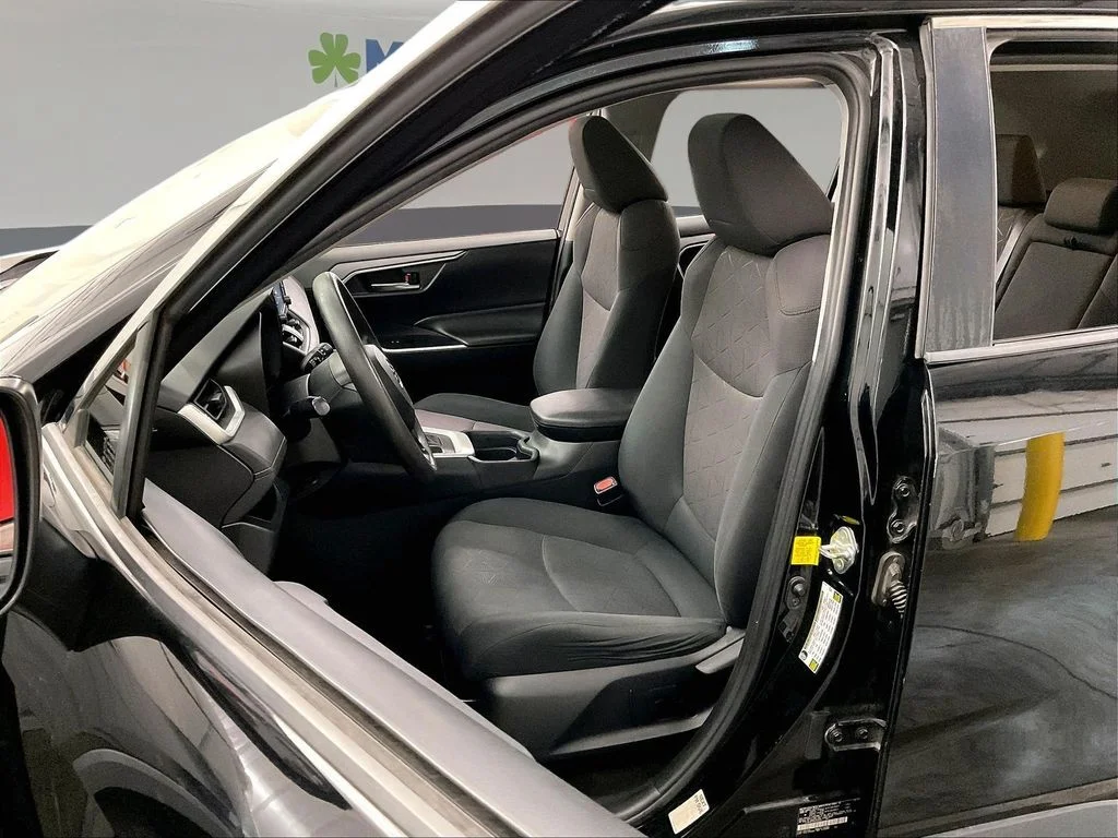 Used 2019 Black Toyota XLE image 29