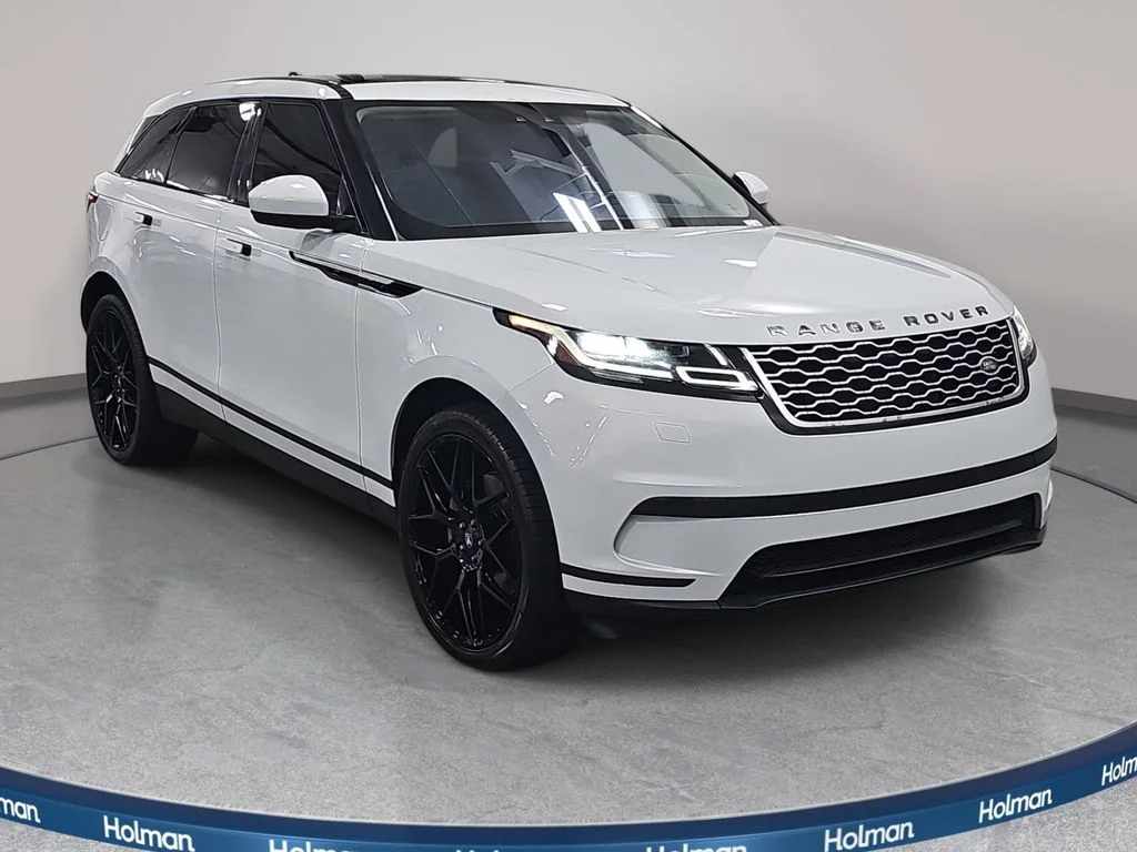 Used 2018 White Land Rover S image 4