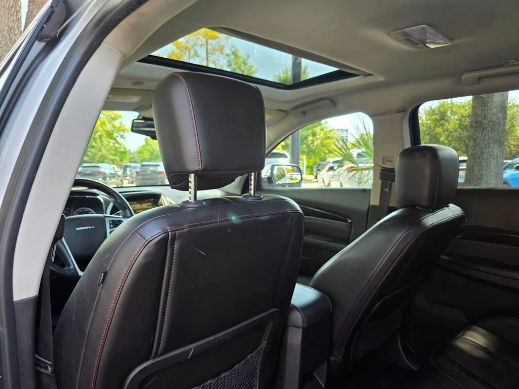 Used 2013 Quicksilver Metallic GMC Denali image 25
