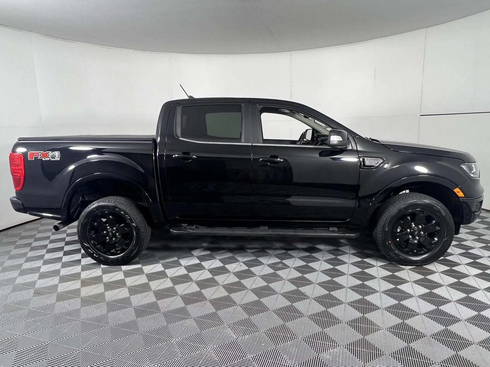 Used 2020 Shadow Black Ford LARIAT image 11