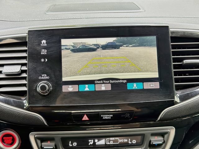 Used 2021 White Honda Touring 7-Passenger image 34