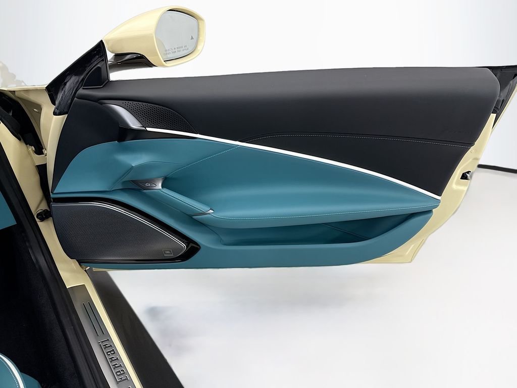 Used 2025  Ferrari Base image 32