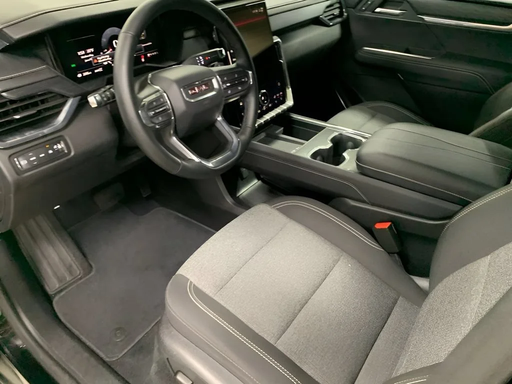 2025 GMC Acadia Elevation - Photo 23