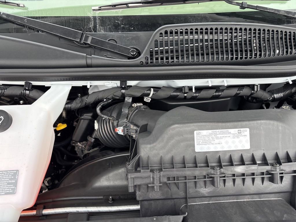 2025 Chevrolet Express Cargo Work Van - Photo 15