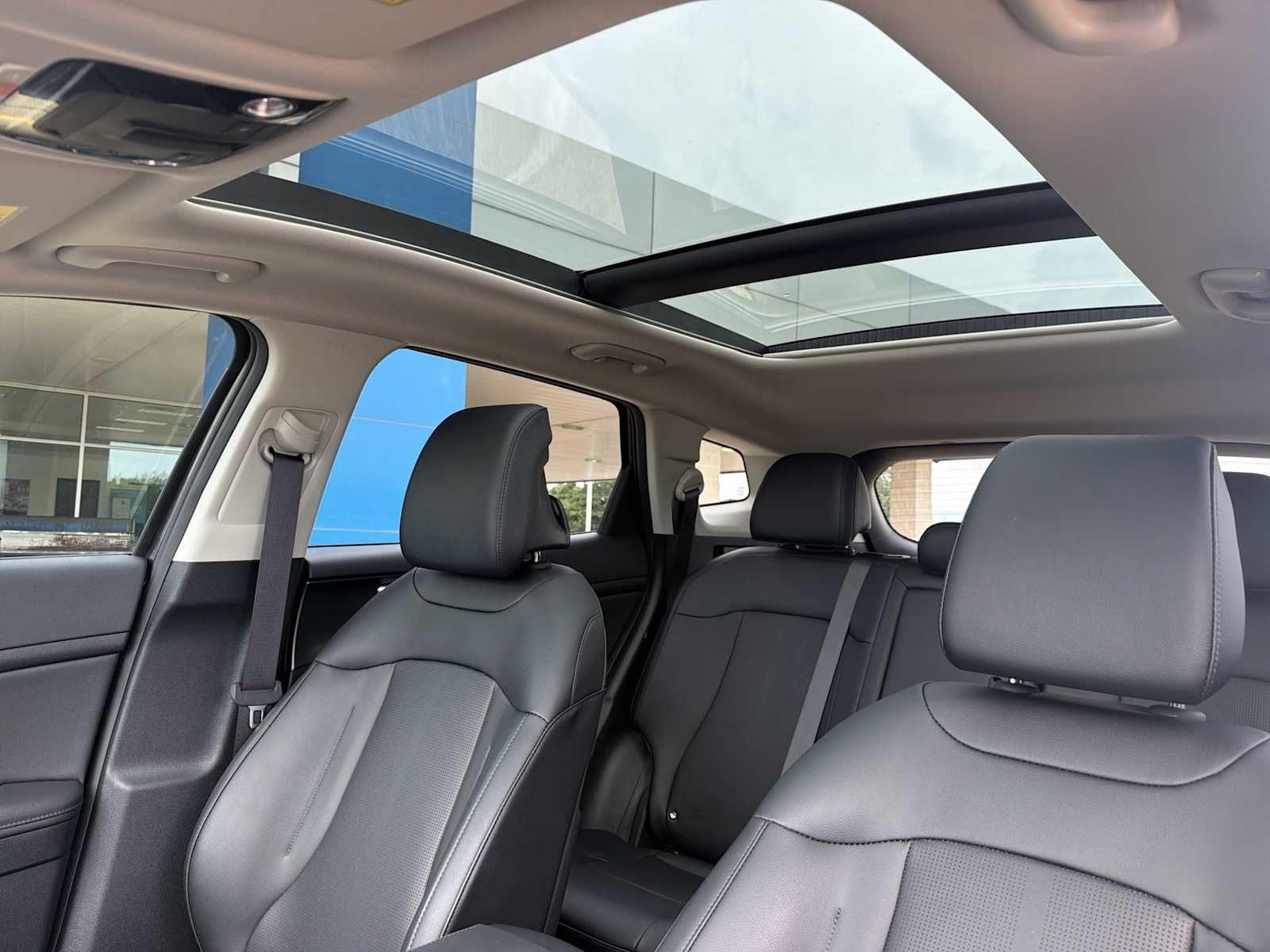 2026 Kia Sportage EX - Photo 19