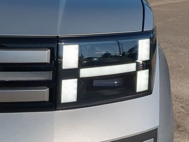 New 2026 Silver Hyundai SE FWD image 37