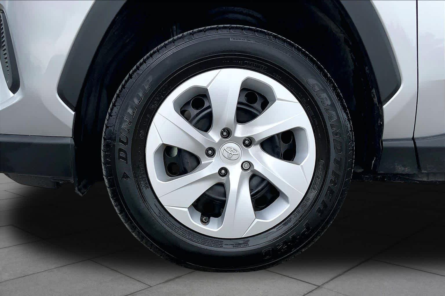 Used 2025 Silver Sky Metallic Toyota LE image 11