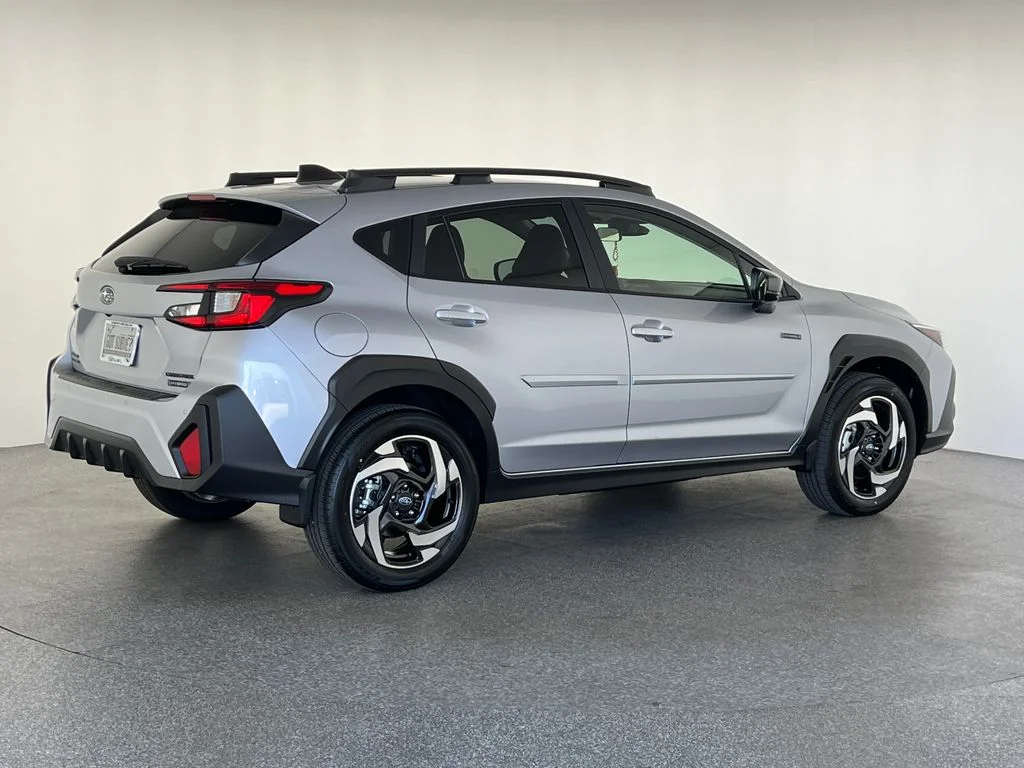New 2026 ICE SILVER METALLIC Subaru Limited Hybrid image 4