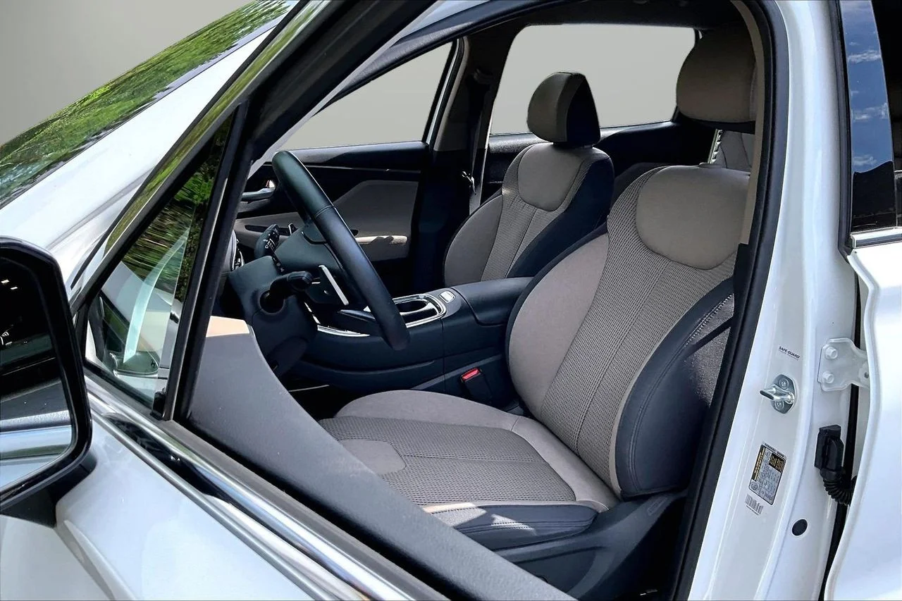 Certified Used 2023 White Hyundai SEL image 21