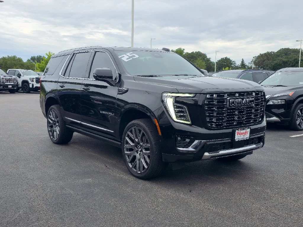 2025 GMC Yukon Denali Ultimate - Photo 6