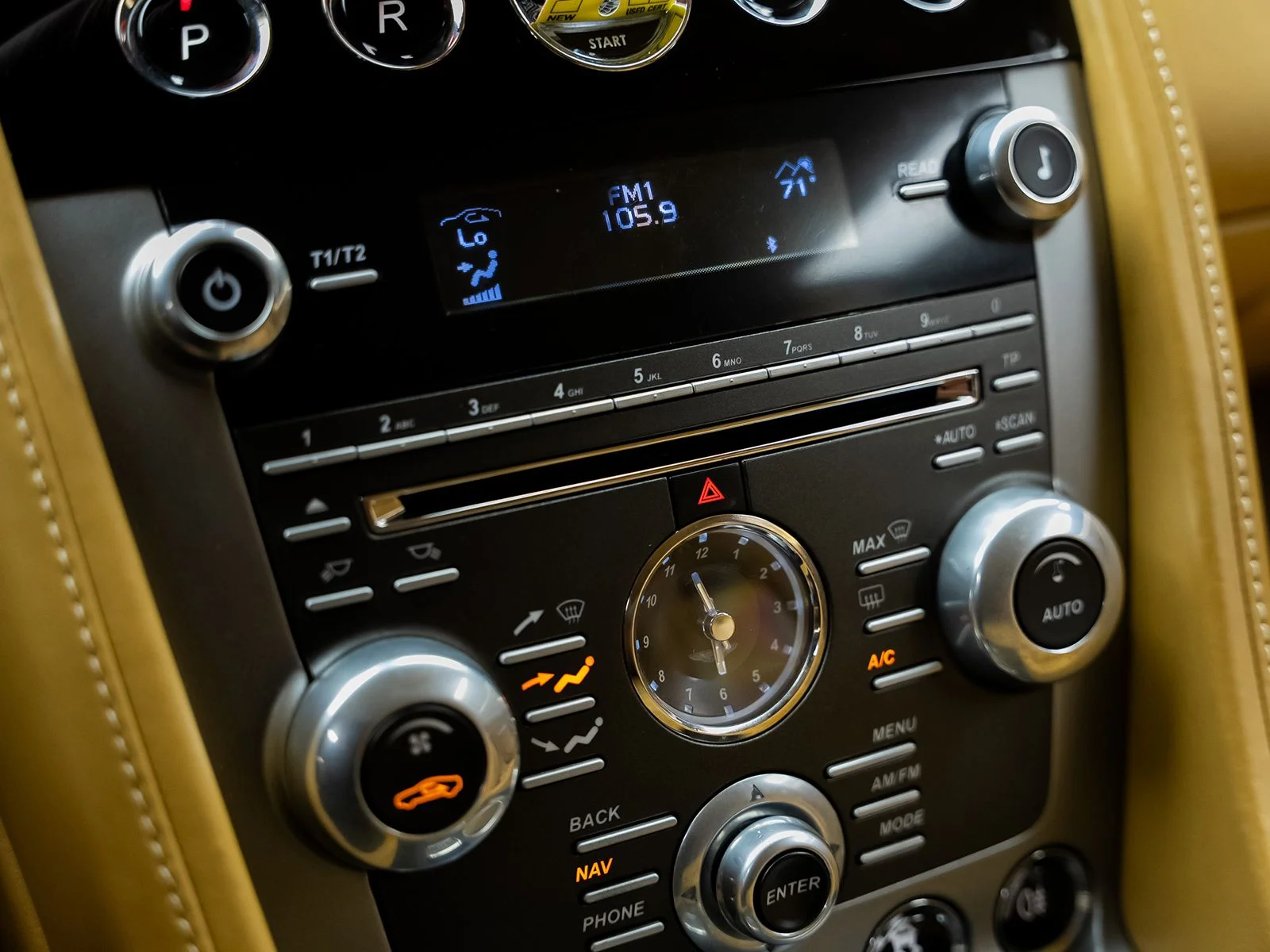 Used 2015 White Aston Martin Base image 50