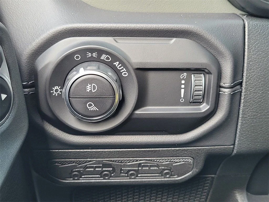 2025 Jeep Gladiator Mojave - Photo 11