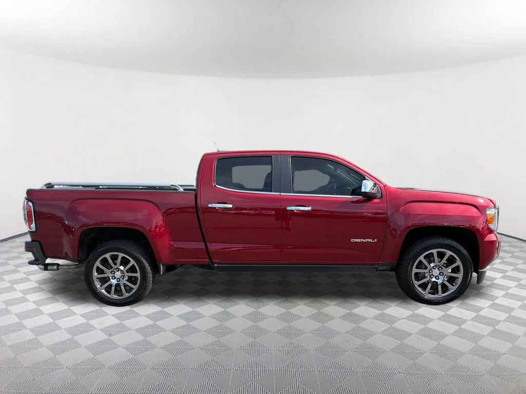 Used 2019 Red GMC Denali image 4