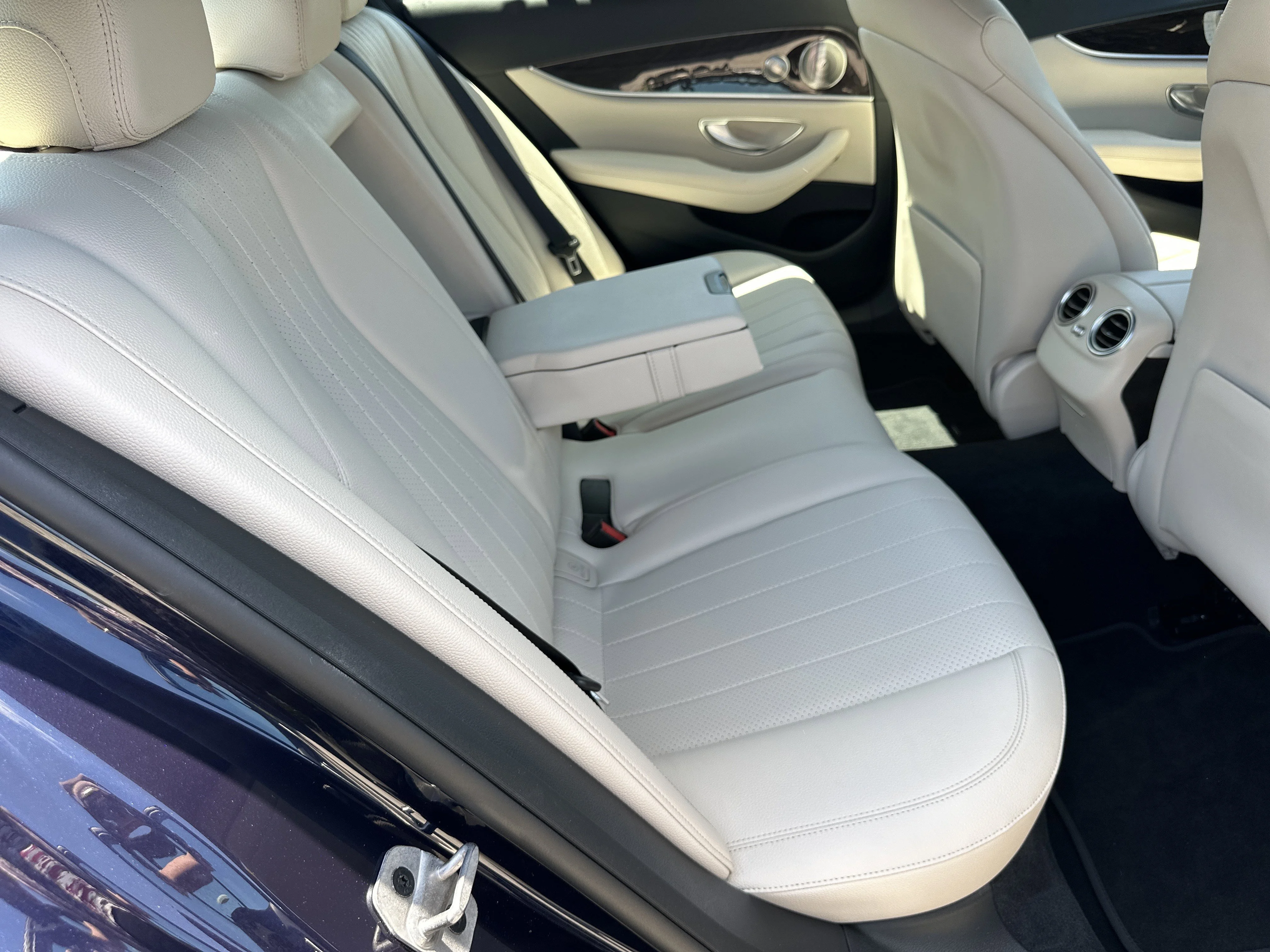 Used 2021 Lunar Blue Metallic Mercedes-Benz E 350 image 15