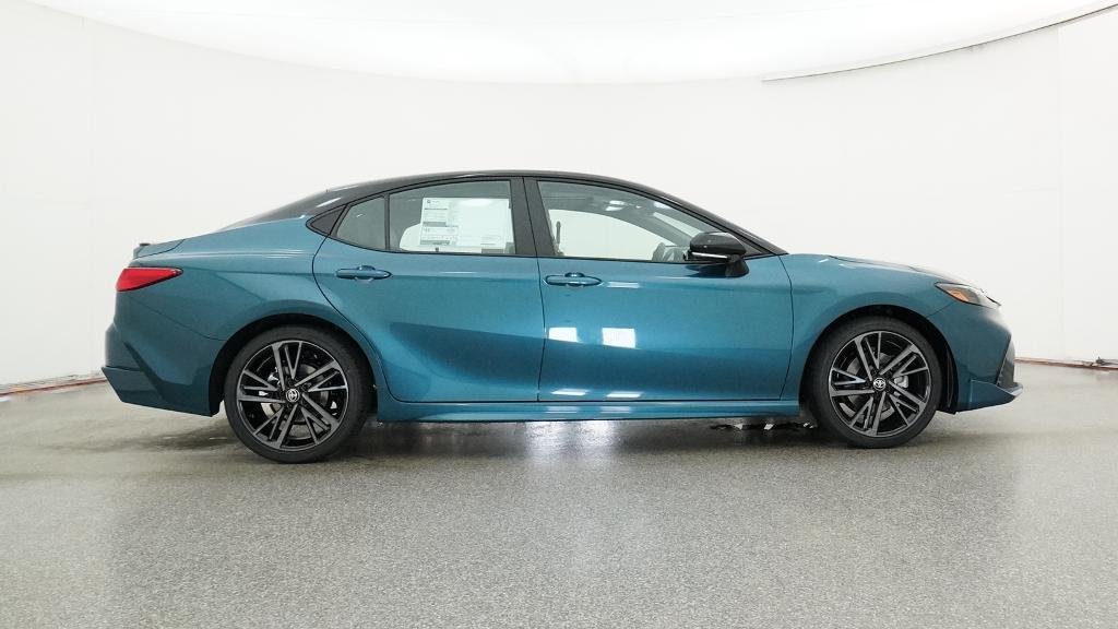 New 2026 Ocean Gem with Midnight Black Metallic roof Toyota XSE image 13