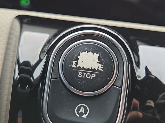 Used 2020  Mercedes-Benz CLA 250 image 17