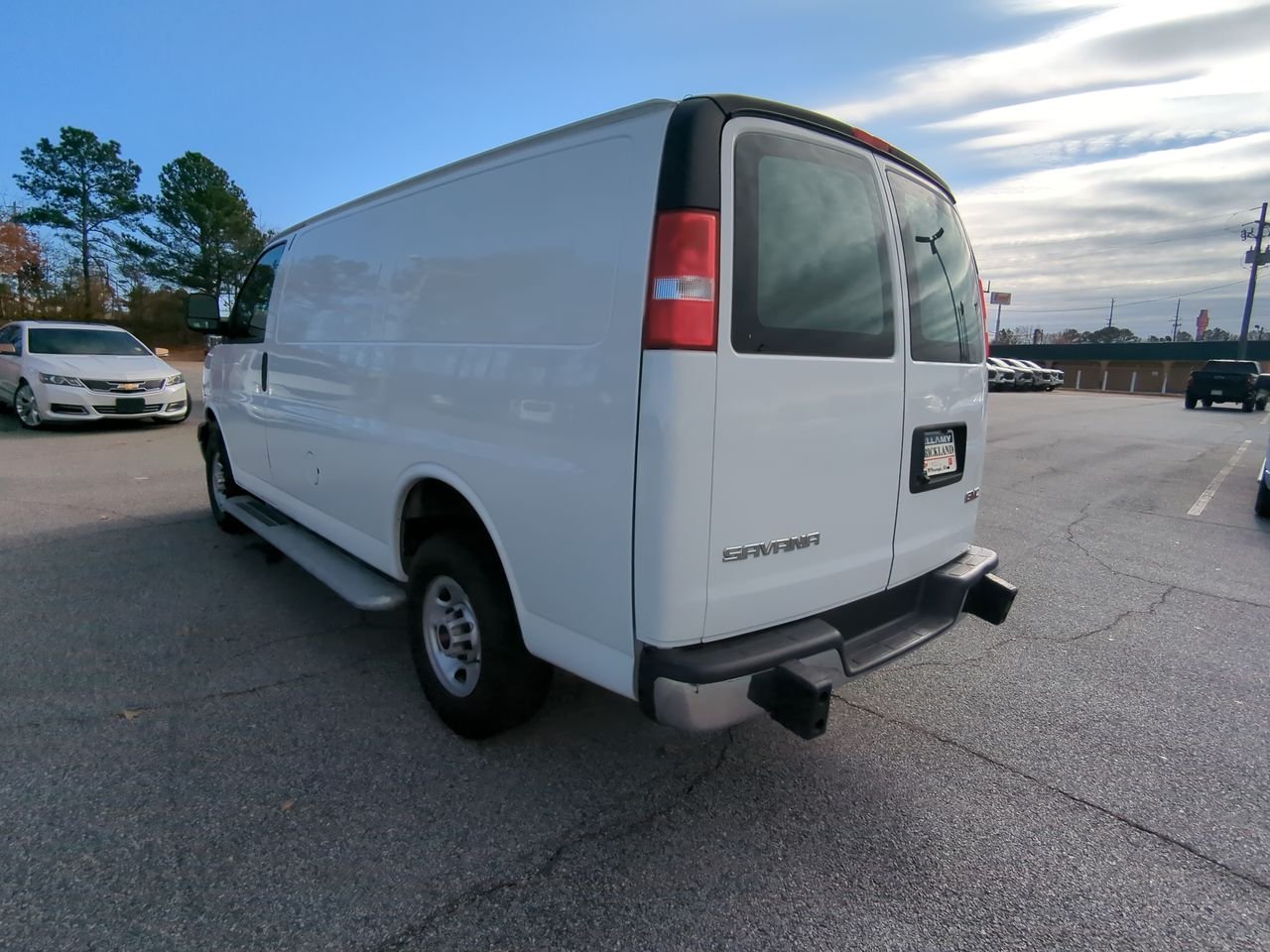 2024 GMC Savana Cargo Work Van - Photo 67
