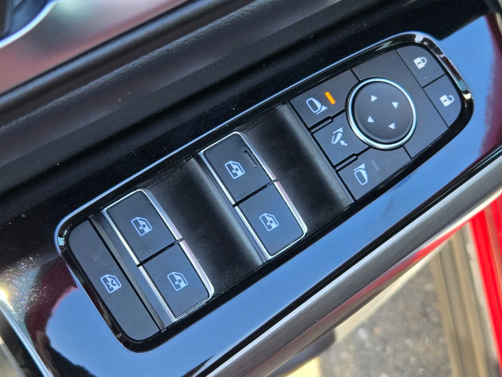 Used 2023 Scarlet Ember Tintcoat Nissan Platinum image 22