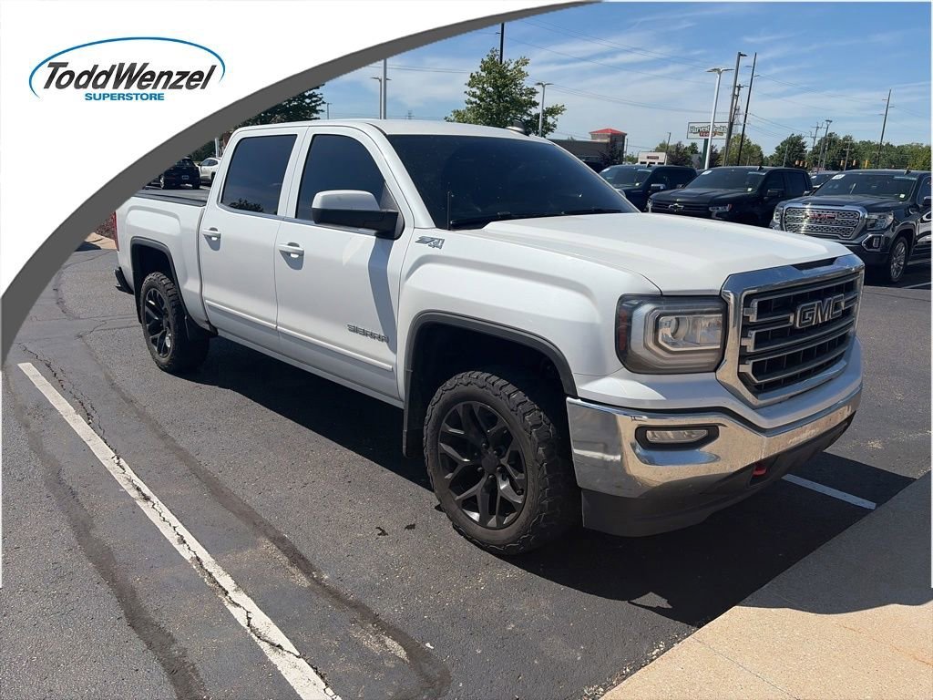 2016 GMC Sierra 4WD Crew Cab Short Box SLE's photo
