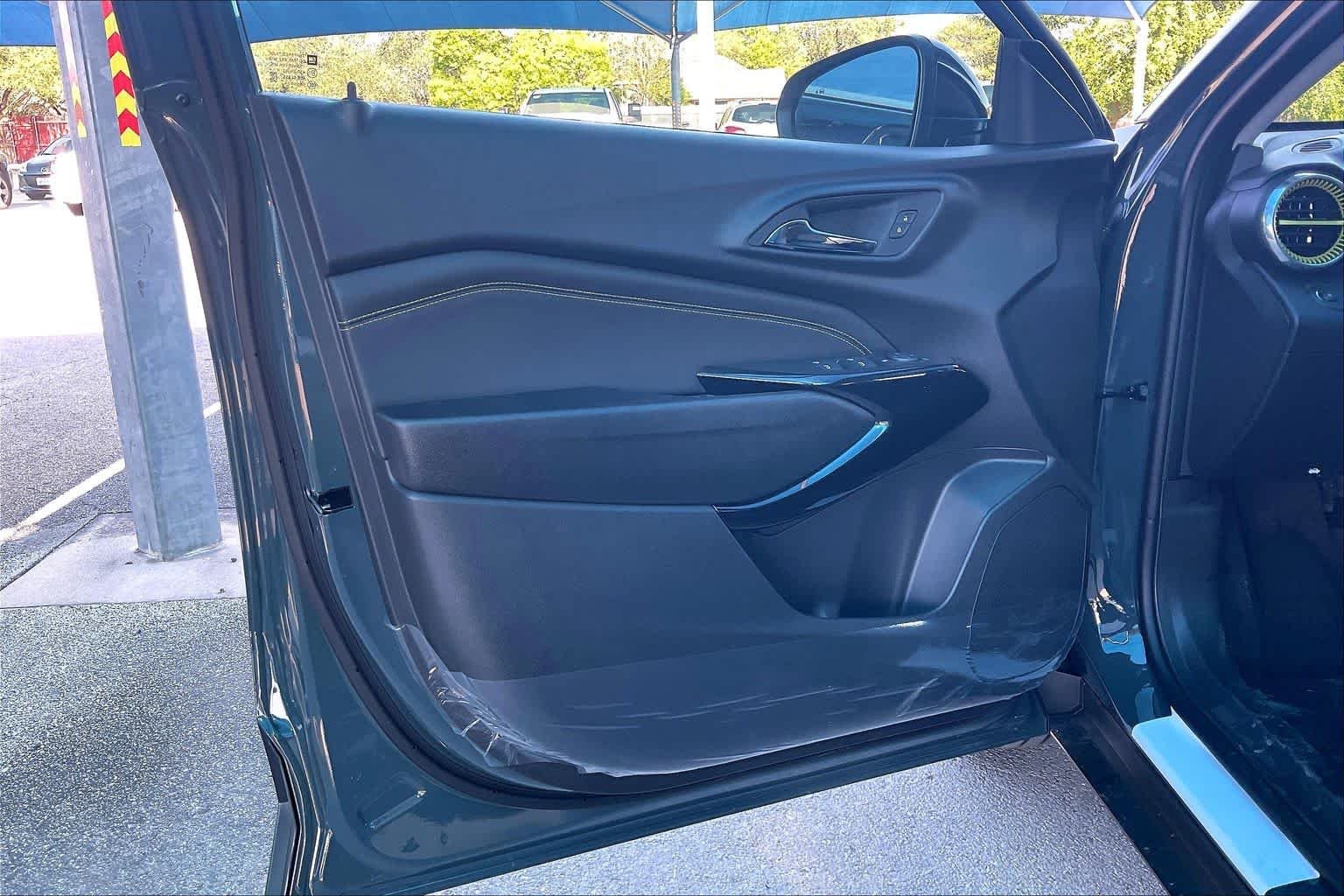 2026 Chevrolet Trax LT - Photo 10