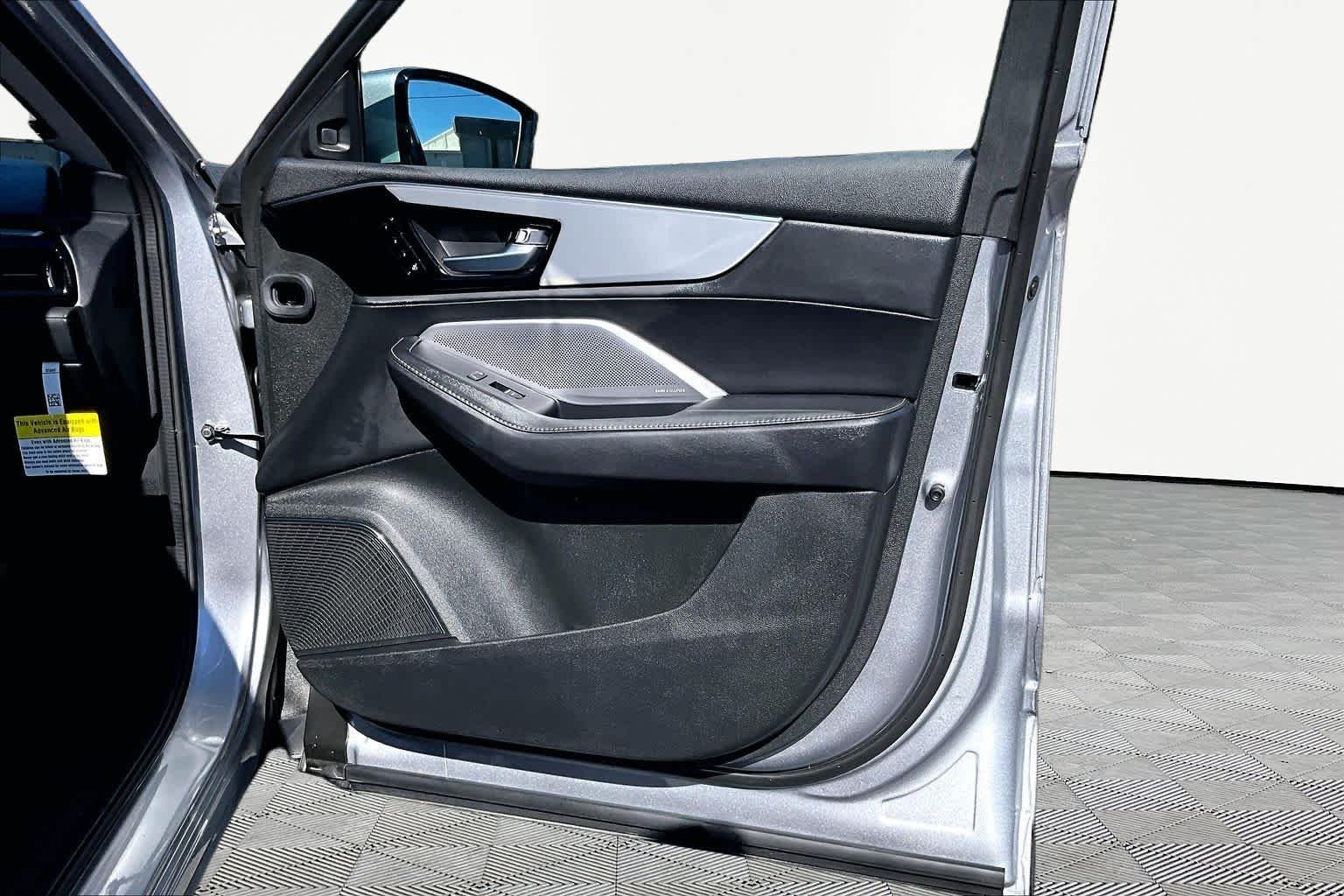 Used 2026 Solar Silver Metallic Acura w/Technology Package image 45