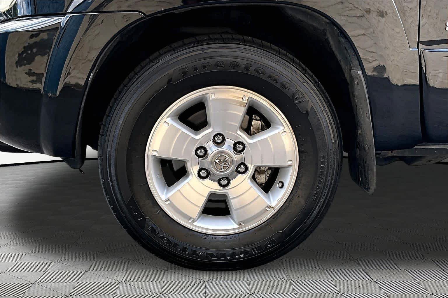 Used 2008 Black Toyota SR5 image 10