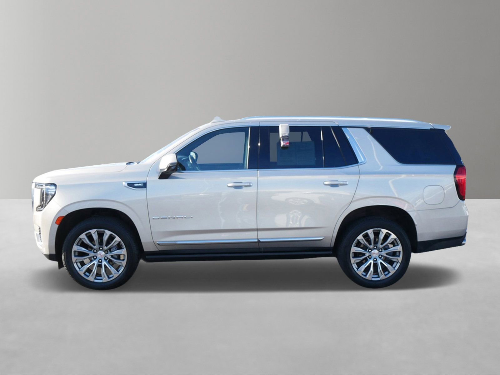 Used 2021 GMC Yukon Denali with VIN 1GKS2DKL4MR228476 for sale in White Bear Lake, Minnesota